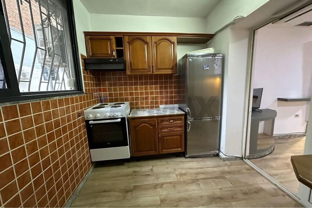 Apartment - For Rent - Artistic Lyceum, Tirana