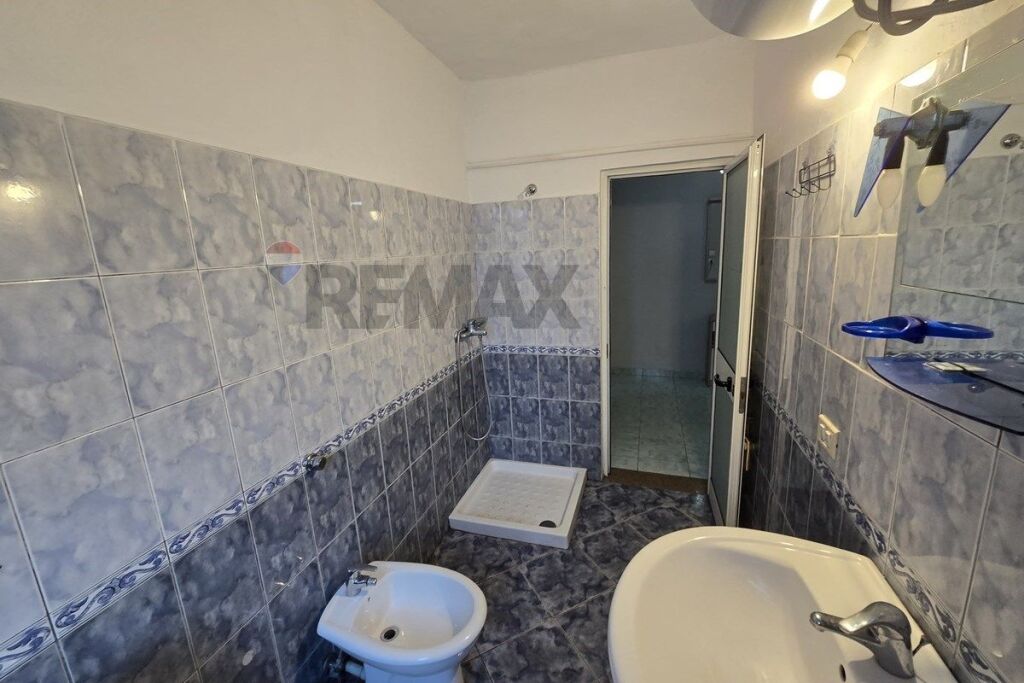 Apartament - Për Shitje - Rruga Mine Peza, Tiranë