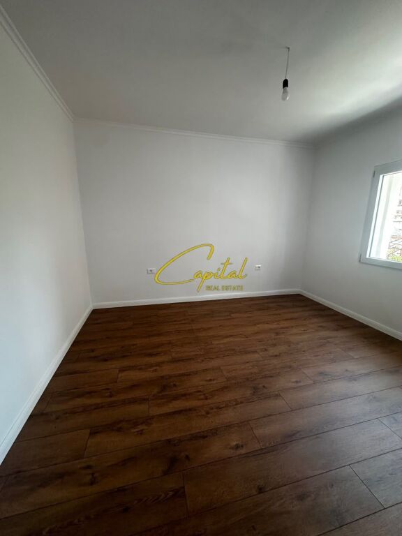 SHITET APARTAMENT 1+1 PAZARI I RI 16.000.000 LEKE