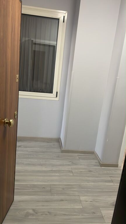 2+1 apartment for rent on Elbasani Street!