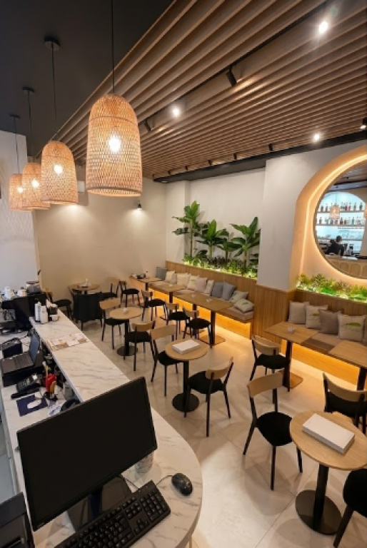 🍸 Locale in Vendita in Via delle Barricate, Tirana