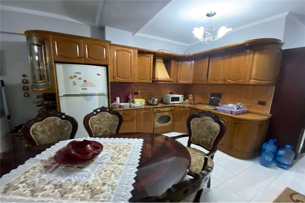 Apartment 2+1 for rent on Dritan Hoxha street.
