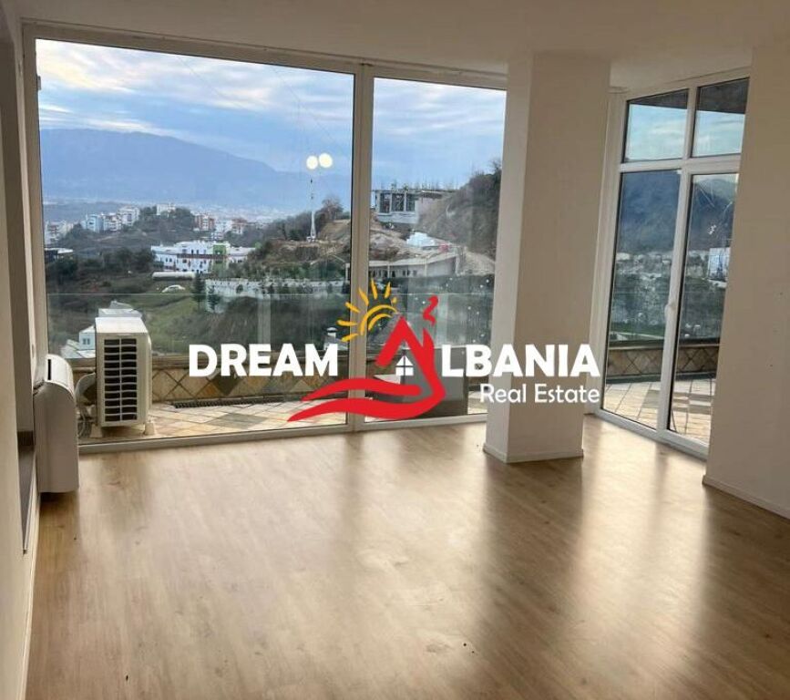 Villa Duplex 4+1+2+piscina in affitto a Residenza Kodra e Diellit (ID 4251302).