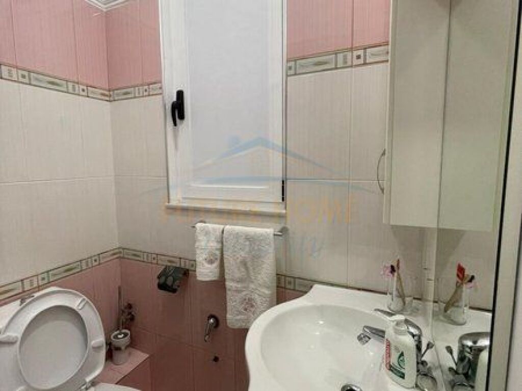 In vendita, Appartamento 3+1+2, Fresk, Tirana.