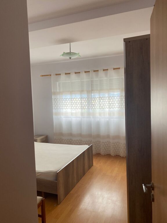 Apartment 1+1, Xhamllik!