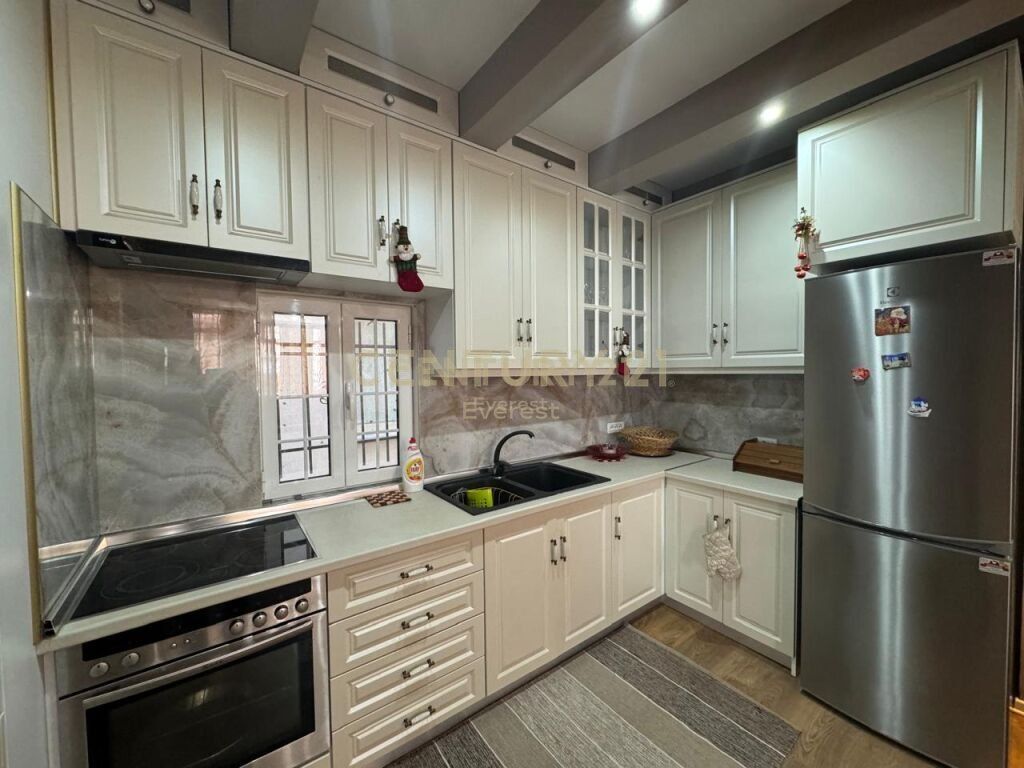 FRESK, WE RENT APARTMENT 2+1