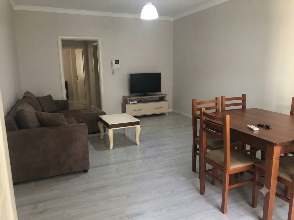 Affitto, Appartamento 1+1+Parcheggio, Ex Mercato Elettrico, Tirana.