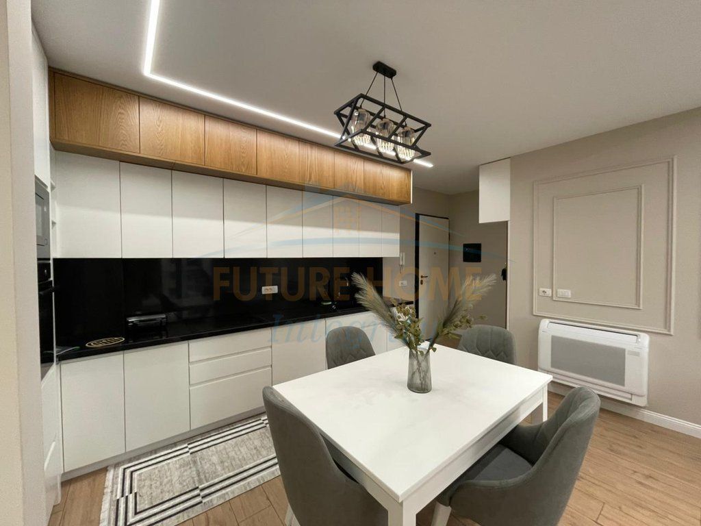 Rent, Apartment 2+1+2+2 Parking spaces, Dry Lake, Tirana. 1,400 €