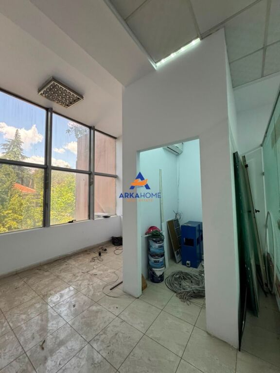 OFFICE FOR RENT 214M2 "BLLOK" 4700 EURO