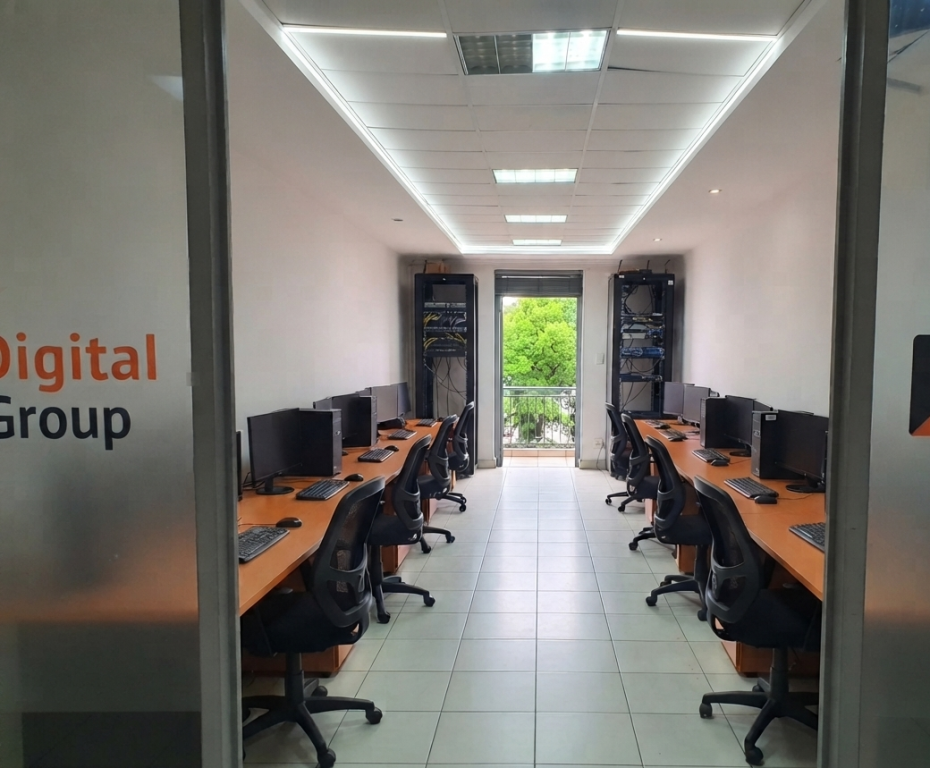 In vendita , Locale Commerciale , Condor Center , Tirane