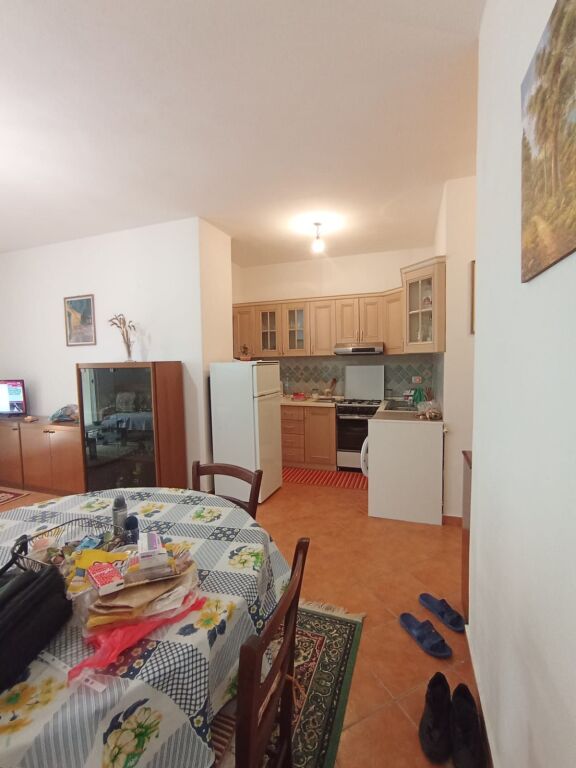 Shitet Apartament 2+1 te Shpiragu Golem
