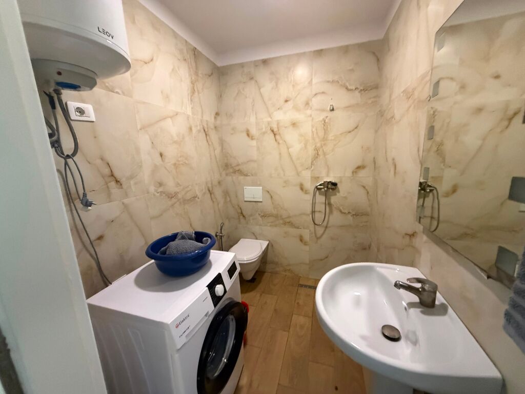 🏡 Shitet Apartament 1+1 – Fresk, pranë OXA