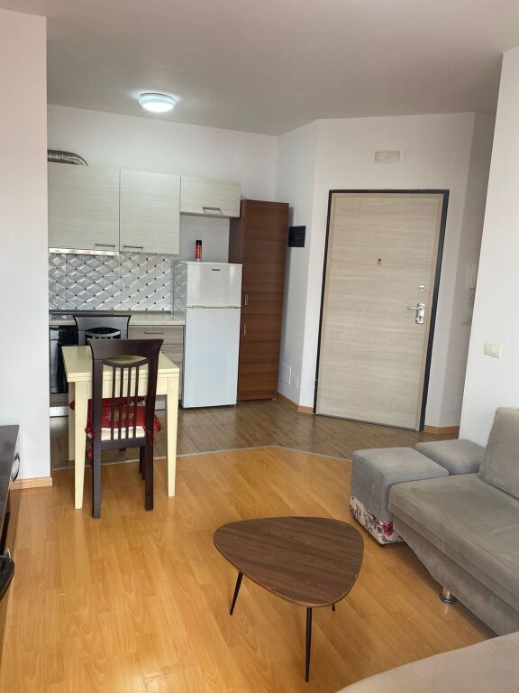 Apartment 1+1, Xhamllik!