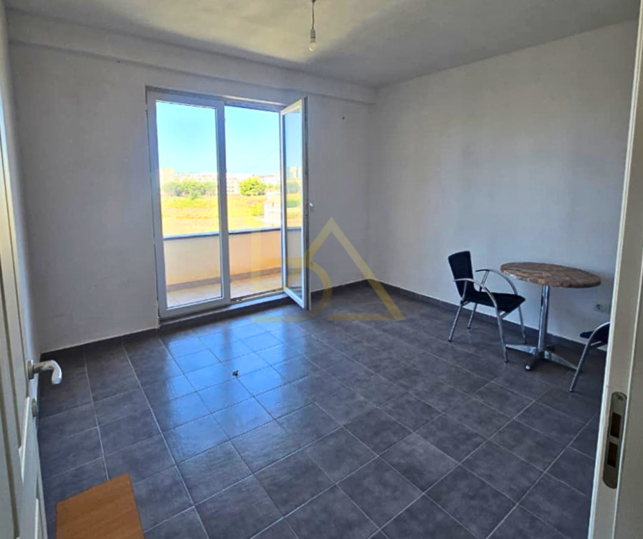 Appartamento 2+1 in Vendita – Qerret, Kavajë