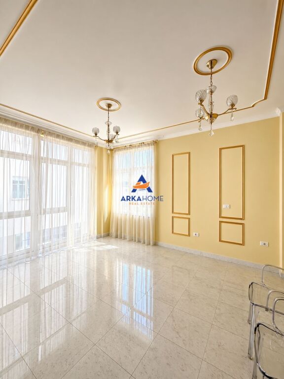 JEPET ZYRE/AMBIENT BIZNESI ME QERA 55M2 "KOMPLEKSI KIKA, KOMUNA E PARISIT" 550 EURO