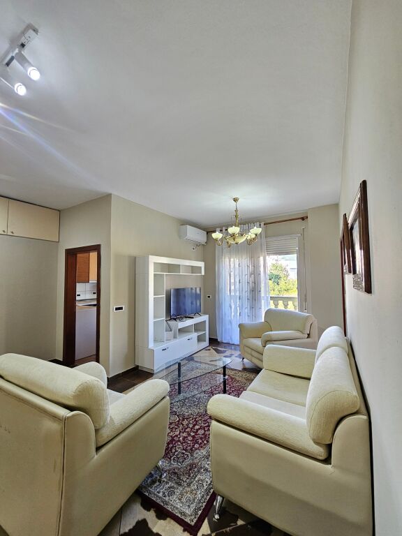 For Rent Apartment 2+1 | Fresk  Dalip Topi Street, with an area of 70 m², located on the 2nd floor price 40,000 leke