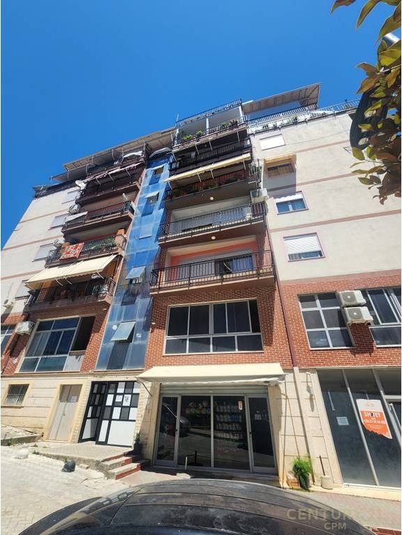 Apartment 1+1 for rent at Fresku, Tirana 400 euro