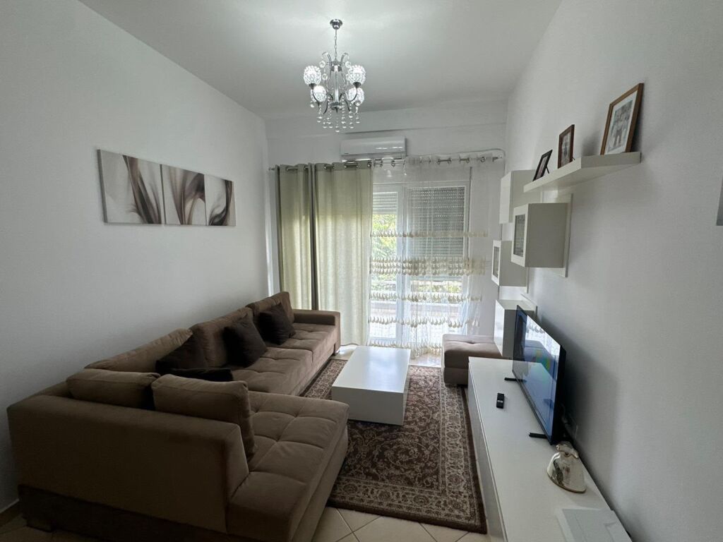 In affitto 2+1+1 Kthesa e Kamzes Casa Italia 650€