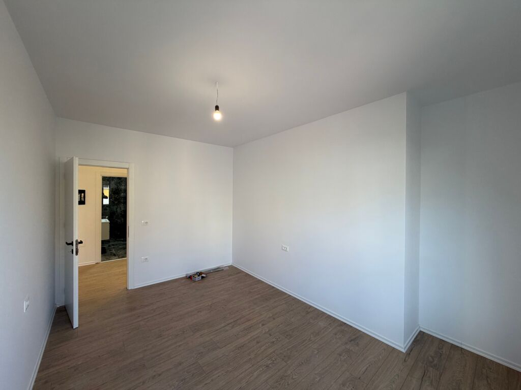 Apartament 2+1+2 tualete ne shitje, Kodra e Priftit