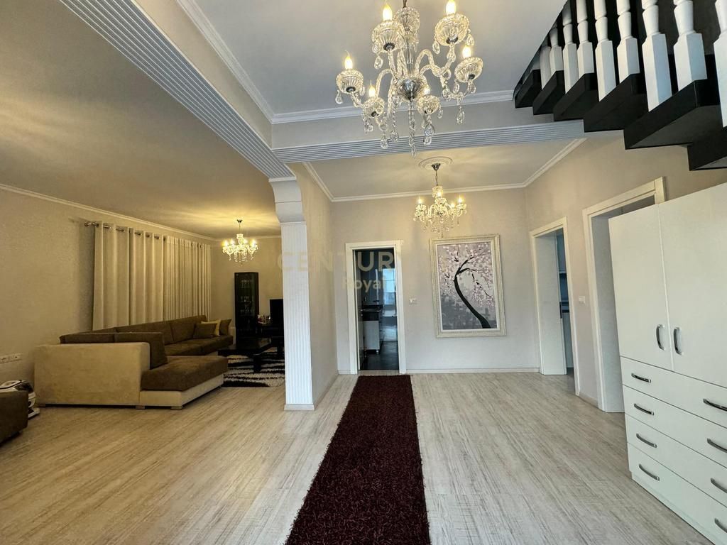 VILLA IN VENDITA NELLA ZONA DI SHKOZA, VICINO ALL'ANELLO GRANDE