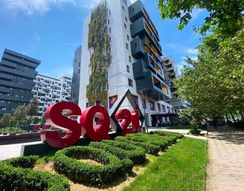 Shitet, Post Parkimi, Kompleksi Square 21, Rruga e Kavajes, Tirane.