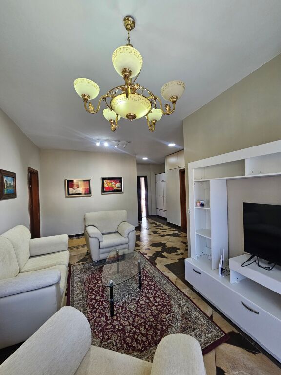 For Rent Apartment 2+1 | Fresk  Dalip Topi Street, with an area of 70 m², located on the 2nd floor price 40,000 leke
