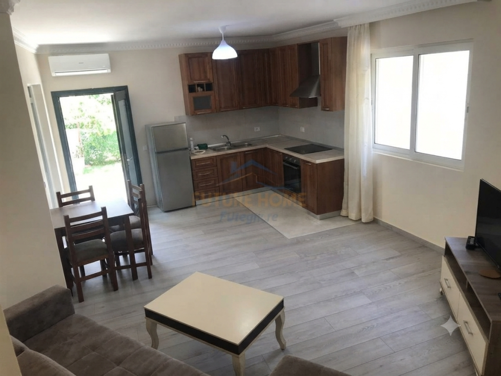 Affitto, Appartamento 1+1+Parcheggio, Ex Mercato Elettrico, Tirana.