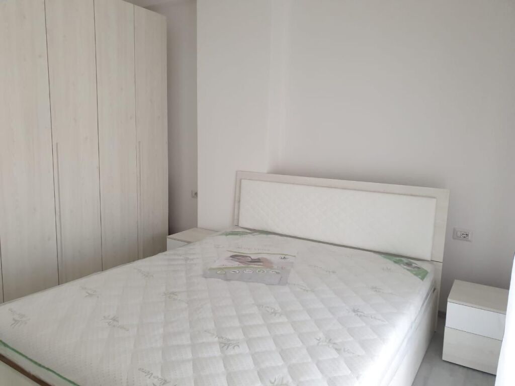 Apartament 1+1 per qira tek Inxhinieria e Ndertimit.