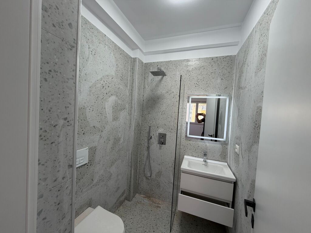 Apartament 2+1+2 tualete ne shitje, Kodra e Priftit