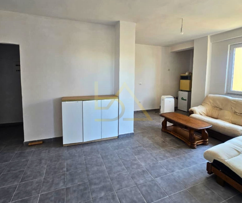 Appartamento 2+1 in Vendita – Qerret, Kavajë