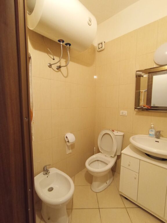 Shitet Apartament 2+1 te Shpiragu Golem