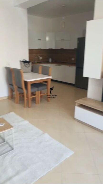 APARTAMENT ME QERA 1+1 KODRA E DIELLIT 50.000 LEKE FH-82307