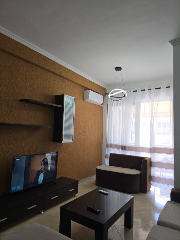 Apartament 2+1 per qera Yzberisht !