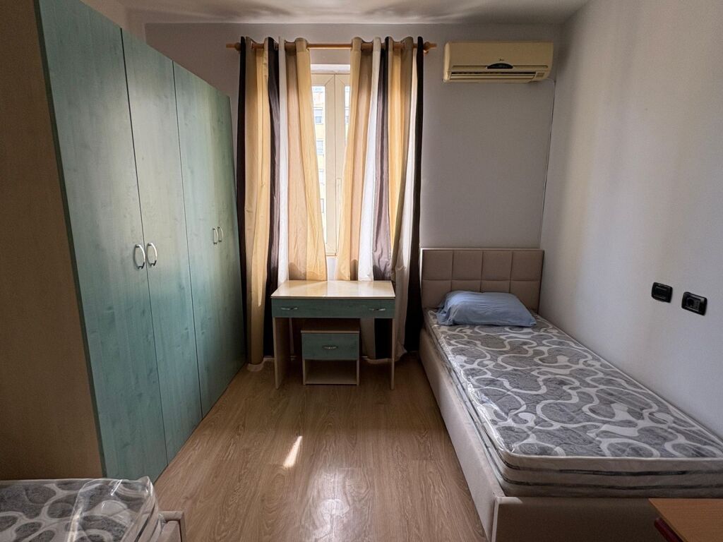 Affittasi 2+1+1 Scuola di Balletto 600€