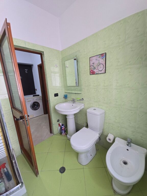 Apartament 2+1 per qera Yzberisht !