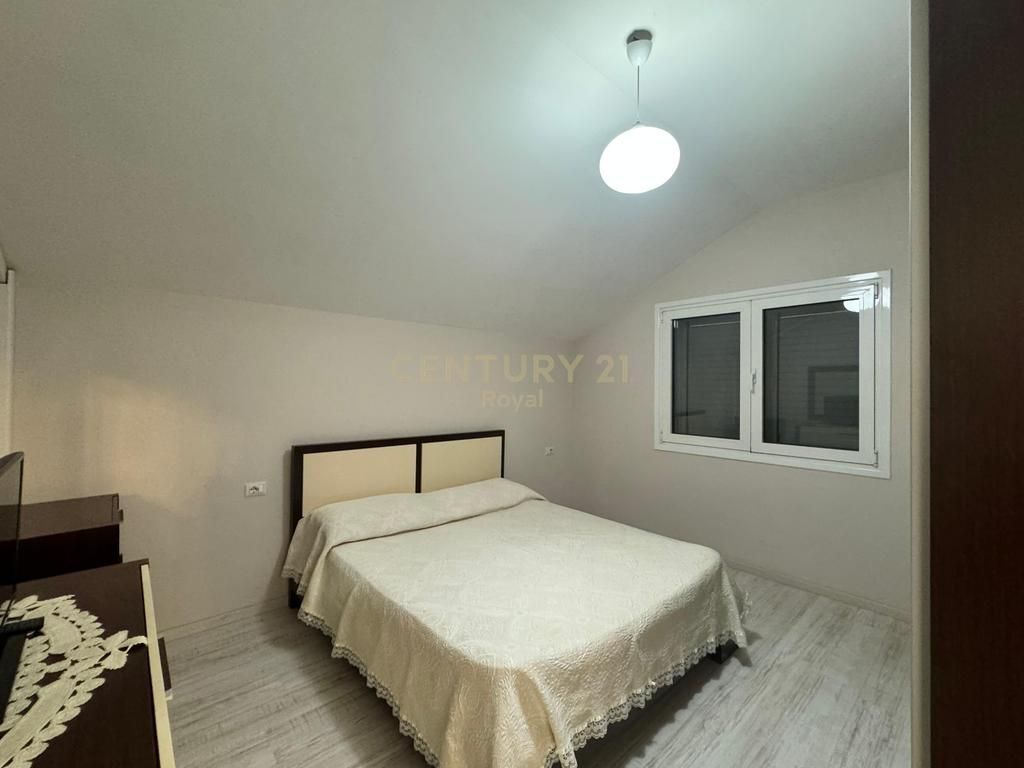 VILLA IN VENDITA NELLA ZONA DI SHKOZA, VICINO ALL'ANELLO GRANDE