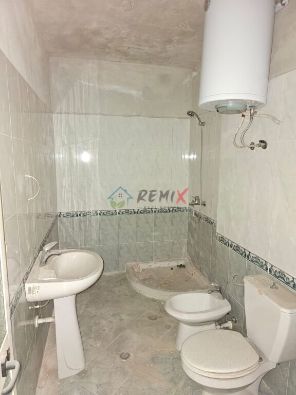 SHITET APARTAMENT 2+1 NE PLAZHIN ILIRIA, DURRËS