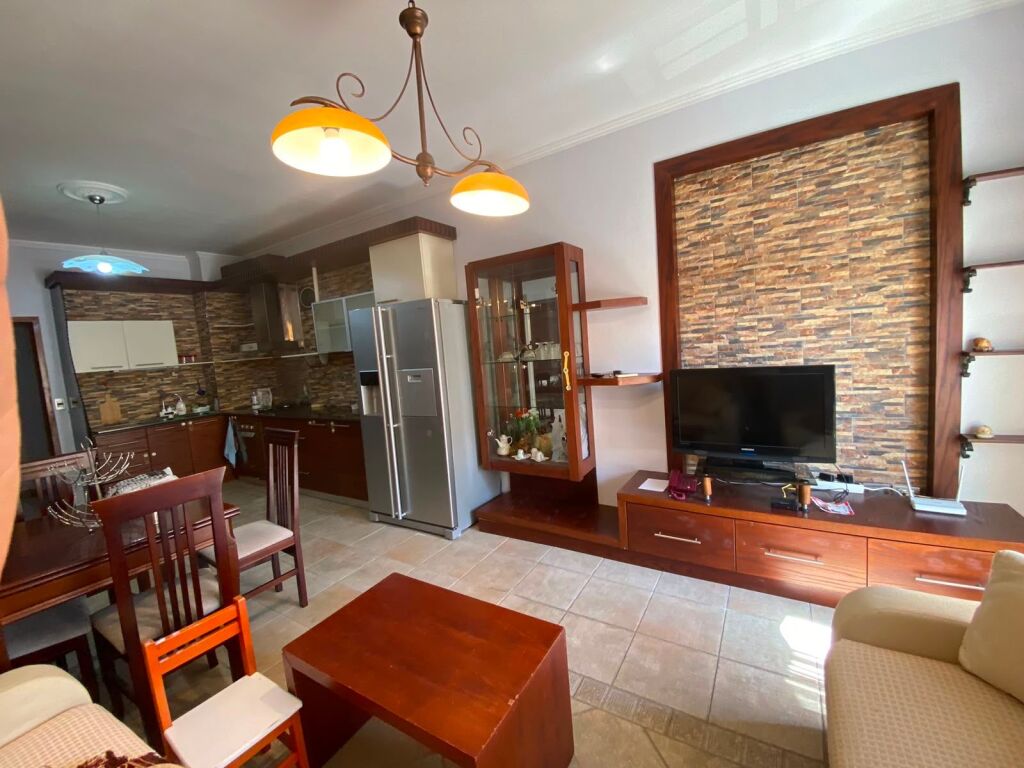 Rent, Apartment 1+1, Barricades Street, Tirana. 530 €