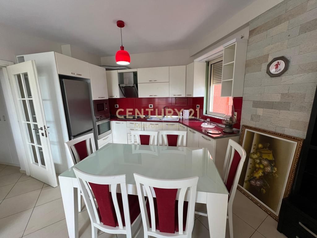 2+1 Apartment with Veranda for Rent – Misto Mame, Tirana