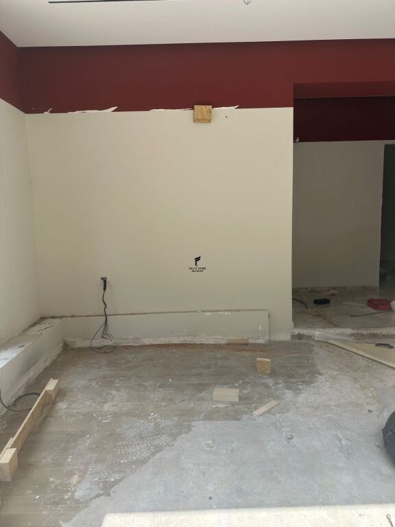 SHOP FOR RENT 80 M2 MUHAMET GJOLLESHA STREET 300,000 LEKE  FH-82179