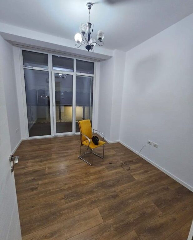 🏢 Ufficio 3+1 in Affitto – Kika 2, Komuna e Parisit