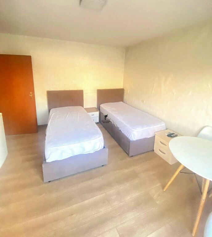 MONOLOCALE IN AFFITTO 40M2 21 DICEMBRE 44.000 LEKE FH-82262