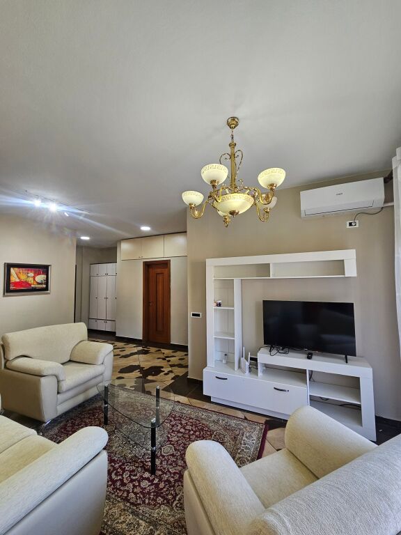 For Rent Apartment 2+1 | Fresk  Dalip Topi Street, with an area of 70 m², located on the 2nd floor price 40,000 leke