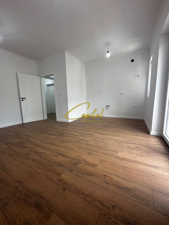SHITET APARTAMENT 1+1 PAZARI I RI 16.000.000 LEKE