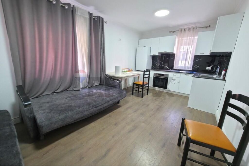 UFFICIO IN AFFITTO A BLLOK 145 m2