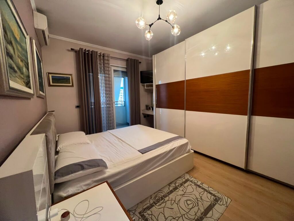 Apartament 2+1+2+🅿️ per shitje perballe Delijorgjit !