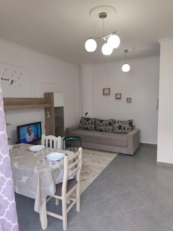 APARTAMENT ME QERA 1+1 21 DHJETORI 60.000 LEKE FH-82190