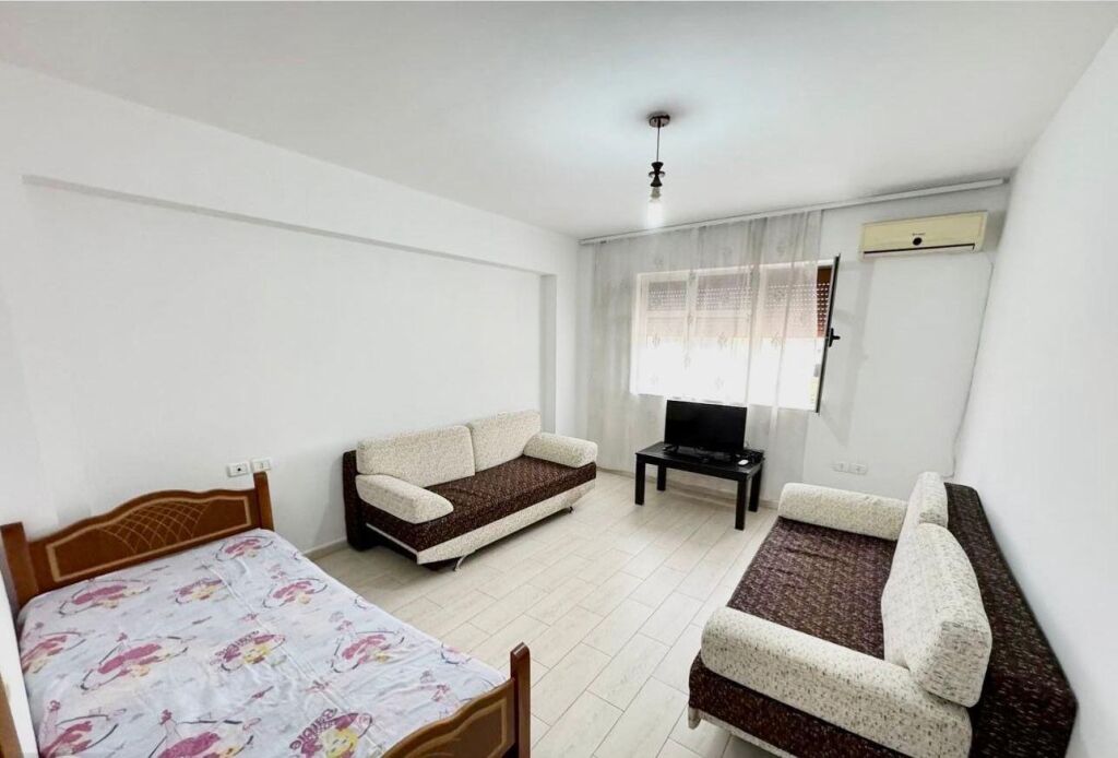 For rent 2+1 apartment at Kthesa e Kamezes, Malezjan Complex