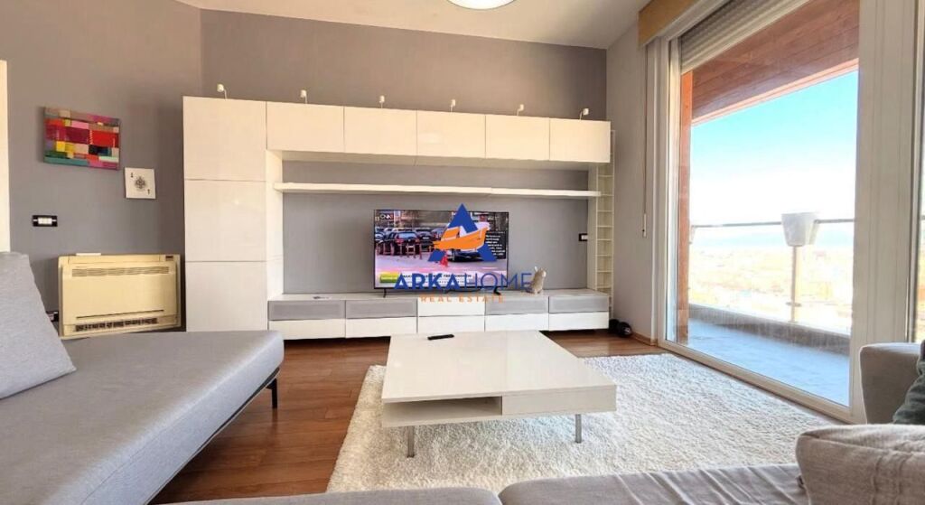 AFFITTASI APPARTAMENTO 2+1+BALCONE "KOPSHTI BOTANIK" 800 EURO