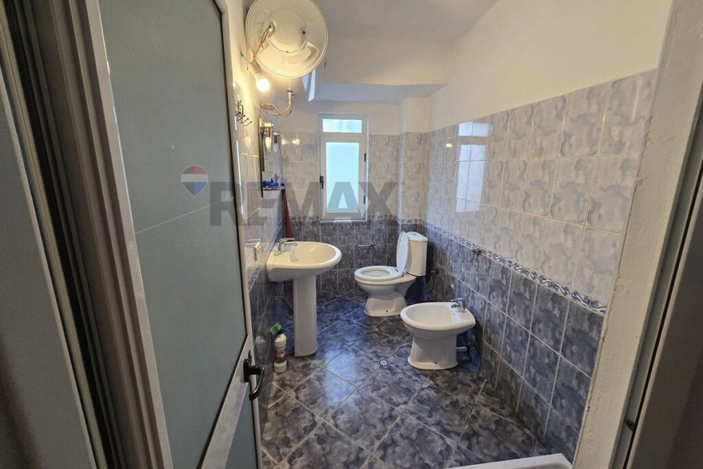 Apartament - Për Shitje - Rruga Mine Peza, Tiranë